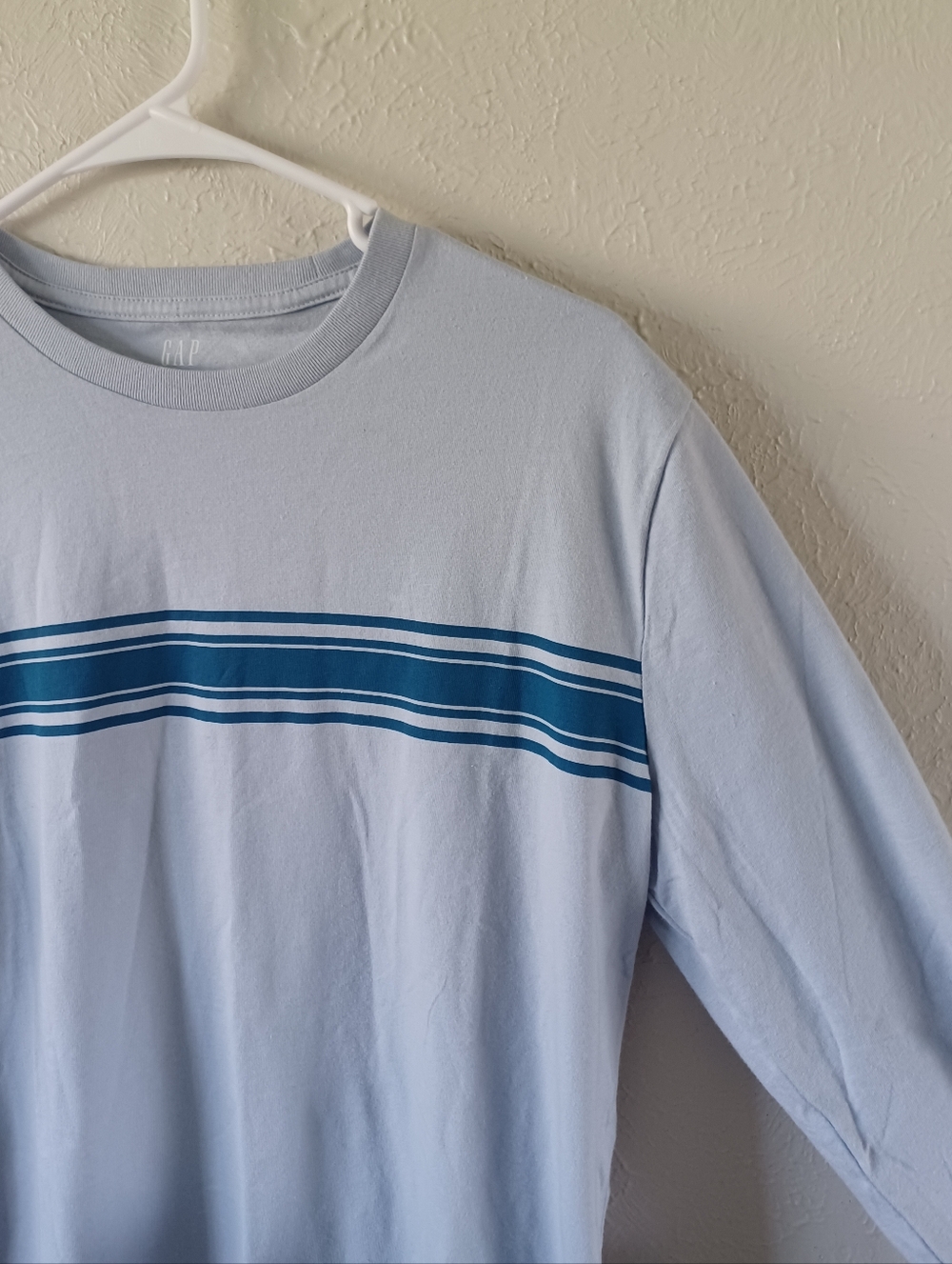 GAP Everyday Soft Light Blue Long Sleeve Tee with Blue Stripes Cotton